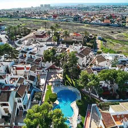 M&m Relax Τορεβιέχα